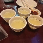 まねき屋 - サービス(レモン酒？美味しかったです！)