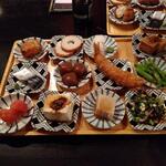 酒 龍馬 - 12品の小皿料理