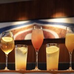 TWELVE ON THE PARK BAR & GRILL - 