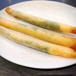 肉汁焼小籠包 千琇 - 海老チーズ春巻き