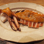 小皿のまぐろとさば。 - イカ焼き