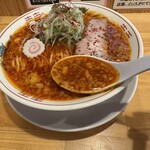 らぁ麺 まっちゃん - 【塩ベースのピリ辛らぁ麺＝スープ】