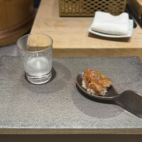 鮨 無垢/鮨 白銀 - 本まぐろとウニ、いくら　日本酒ペアリング