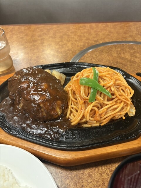 肉の万世 白河店 - 新白河（ハンバーグ）の写真