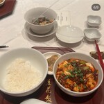 四川豆花飯荘 - 