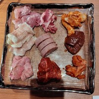 YAKINIKU BON'S - 