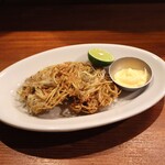 Hachihare - 白魚と青パパイヤのかき揚げ