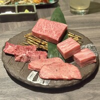 近江うし焼肉 にくTATSU 日本橋室町店 - 