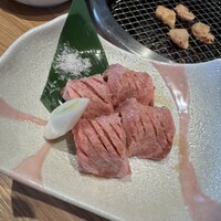 肉の山翔 - 