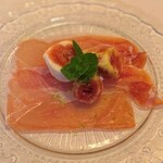 ゴーゴー キッチン - スペイン産生ハムと和歌山産イチジク3種