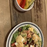 ヴィレッジ ヴァンガード ダイナー - ピクルス（食べ放題）、サラダ