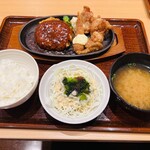 やよい軒 - ハンバーグとエビフライとから揚げの人気トリオ定食+サラダ
