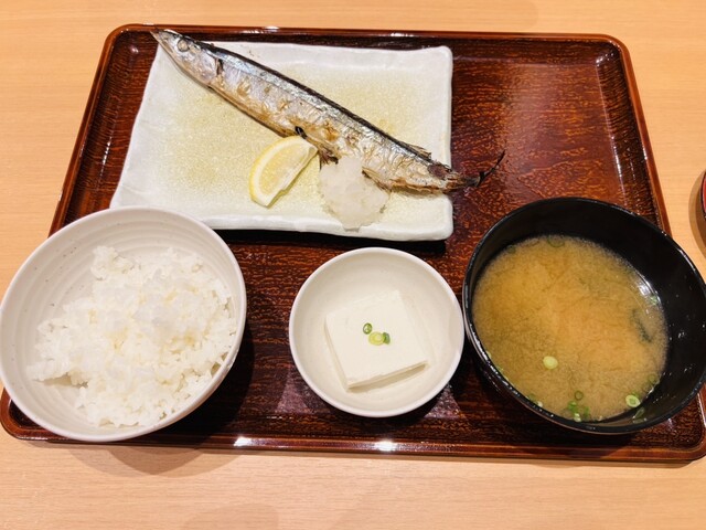 Yayoi Ken Sakae Yon Chome Ten