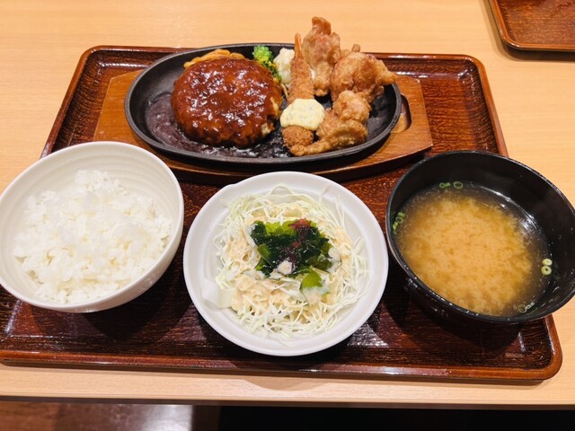 Yayoi Ken Sakae Yon Chome Ten photo 3