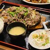 まるた食堂 - 鉄板天空牛ミックス定食