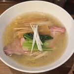 いかれたヌードル フィッシュトンズ - 平々の塩くく