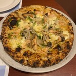 ベントエマーレ - 秋鮭としめじのピッツァ