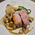 Cheval - ビゴール豚ロース ロースト