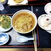 そば辰 - 料理写真:小海老かき揚げそば(2,100円？)とおにぎり(各350円)