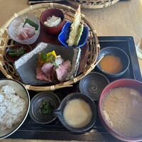 ダイナミックキッチン＆バー 響 カレッタ汐留店  - 