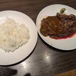 キャトルラパン - 3皿目200グラムはワサビ醤油と味噌