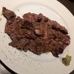 キャトルラパン - 2皿目400グラムは塩胡椒とワサビ醤油