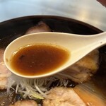 八平の食堂 - パンチの効いた癖になるスープ！