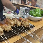 もつ焼 かど 中の島本店 - 生ピーマンつくね