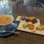 クラブインターコンチネンタルラウンジ - 