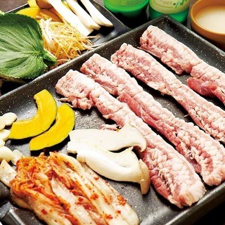 宴会に飲み放題付コースが6,060円→4,950円（２時間）