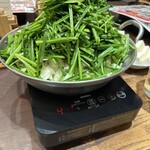 もつ鍋専門店 元祖もつ鍋楽天地 福岡天神総本店 - 2人前