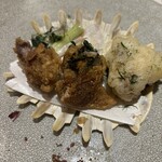 神田 雲林 - 右に松茸