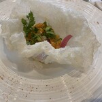 Bouillon Racine - 前菜：サーモンのタルタル