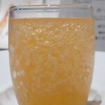 おかしやうっちー - 日本蜜蜂の炭酸割り