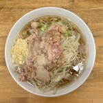 ラーメン二郎 - 料理写真:「小ラーメン」（900円）、コールは「ニンニク、アブラ」。
