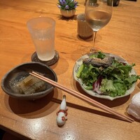 旬房 - 子持ち昆布、カリカリイワシサラダ