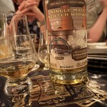 TOKYO Whisky Library - 