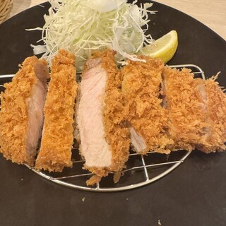 お肉屋さんが『君に、焼いて揚げる。』_0