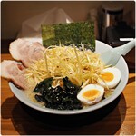 ラーメンショップ◯化  - 特製ラーメン 1100円