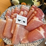 しゃぶしゃぶ すき焼き 食べ放題 和牛と豚 - 