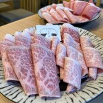 しゃぶしゃぶ すき焼き 食べ放題 和牛と豚 - 