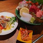 魚や 旬平 - ハモのカルパッチョ ・刺身盛・車エビの頭の唐揚げ