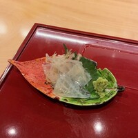 対馬のどぐろとイカ活き造り 博多 魚蔵 都ホテル店 - 