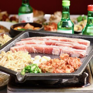 【女性限定割引♪】プルコギやサムギョプサルが食べ飲み放題！！