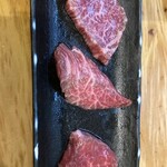 立喰い焼肉 治郎丸 - 