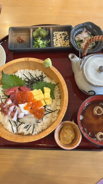 かいせんどころ 梁（かいせんどころ りょう） - 志津川（海鮮丼）の写真