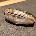 龍寿し - 小鰭の南蛮海老おぼろ