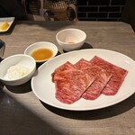 うしごろバンビーナ - アラカルトメニューのサーロインすき焼き　3枚とタレ等3セット2,970円