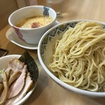 中華そば 多賀野 - ゴマ辛つけそば大盛り1100円税込プラス150円税込