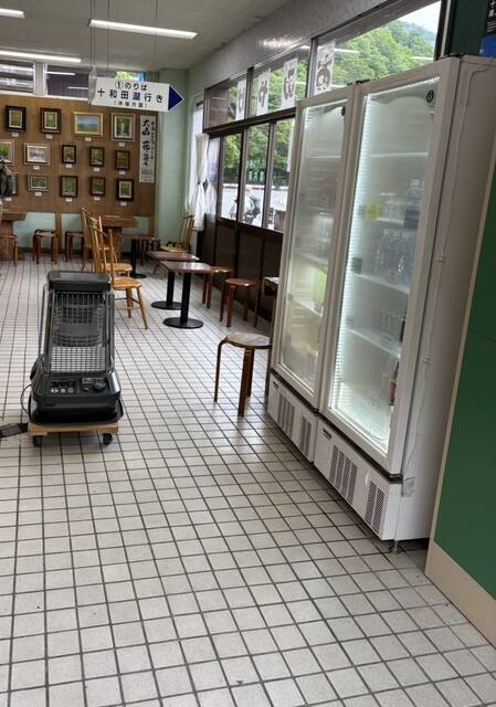 JRバス東北 子の口駅売店 - 十和田市その他（売店）の写真